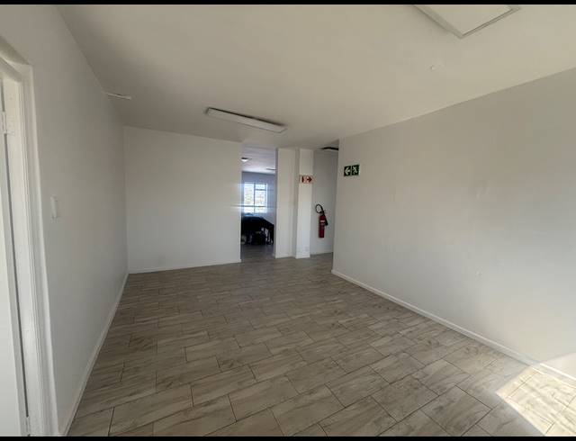 182M² OFFICE TO LET IN AUDAS ESTATE